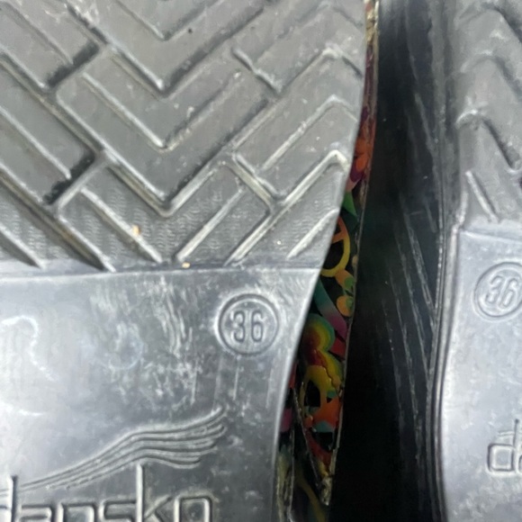 Dansko Floral Patent Professional Slip On Clogs Size 36 GUC - Picture 8 of 9